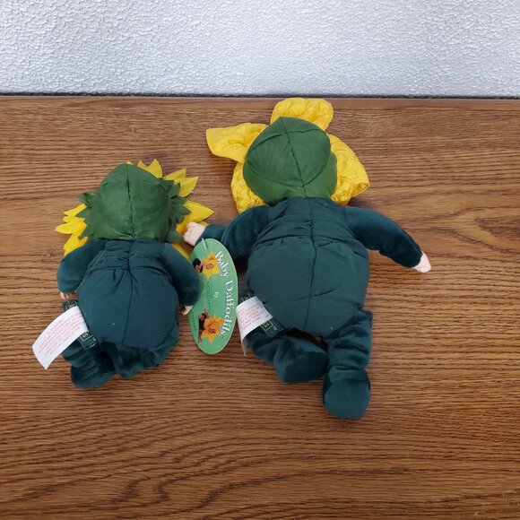 Vintage Dolls by Anne Geddes - 1999 Baby Daffodils Bean Filled - 6" and 9" - Picture 5 of 6
